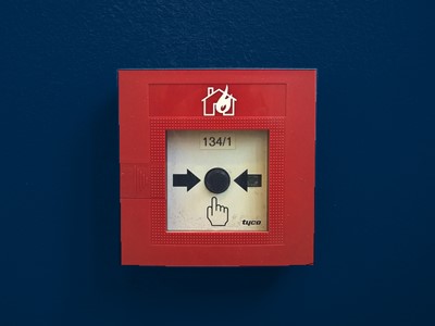 Brandbeveiliging in uw bedrijfspand: zes tips